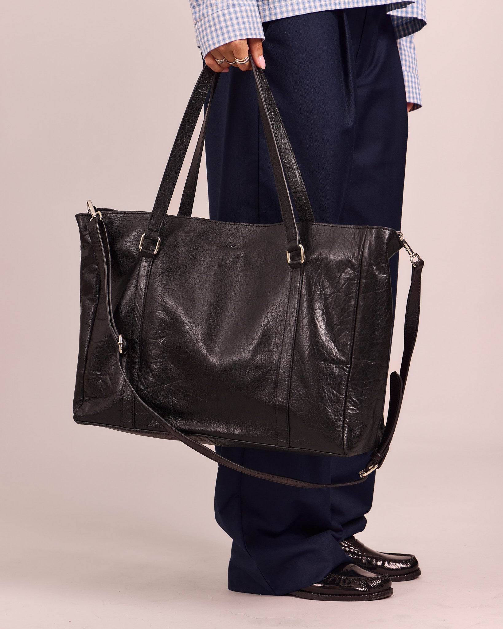 High Gloss Leather Bag - Black