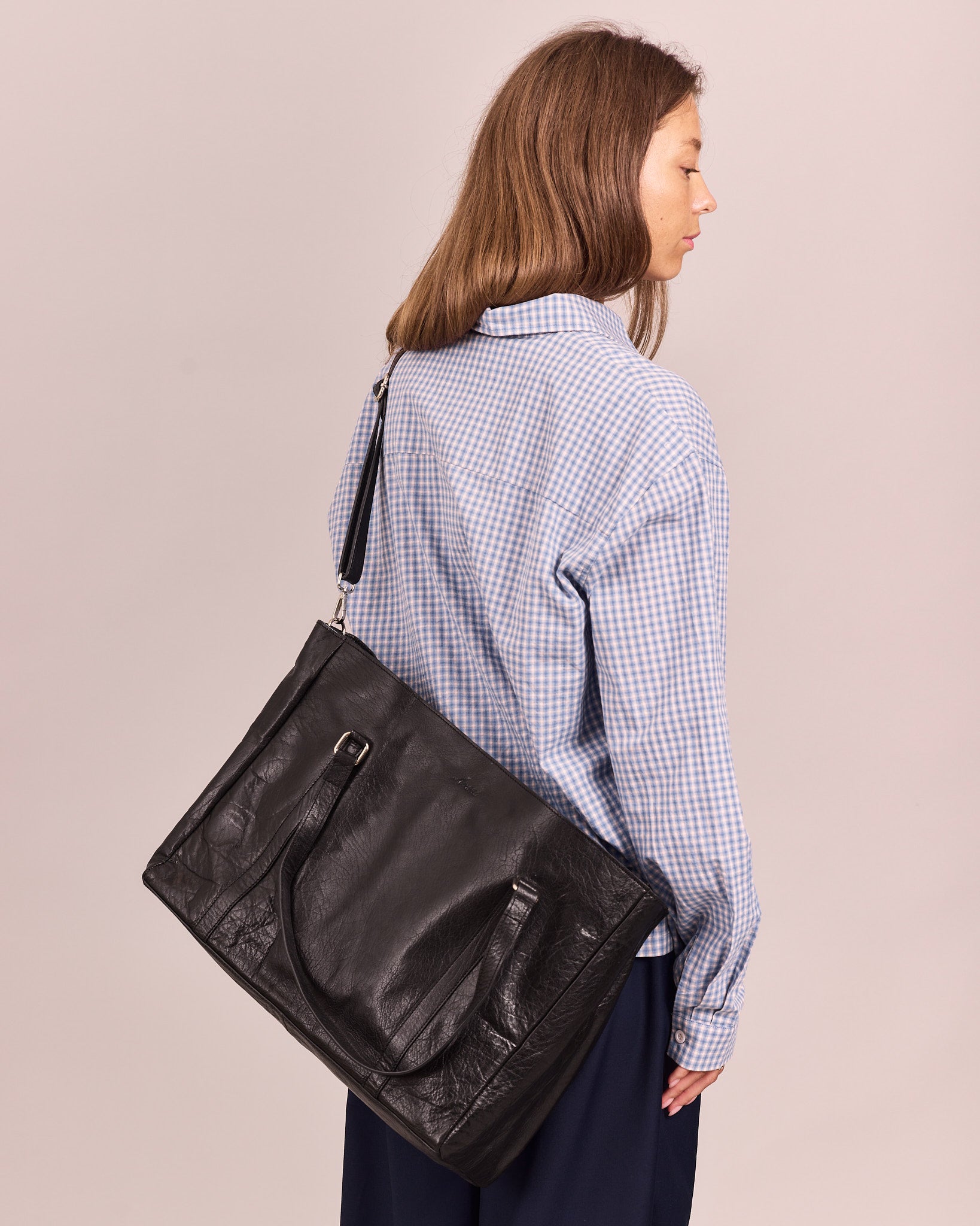 High Gloss Leather Bag - Black