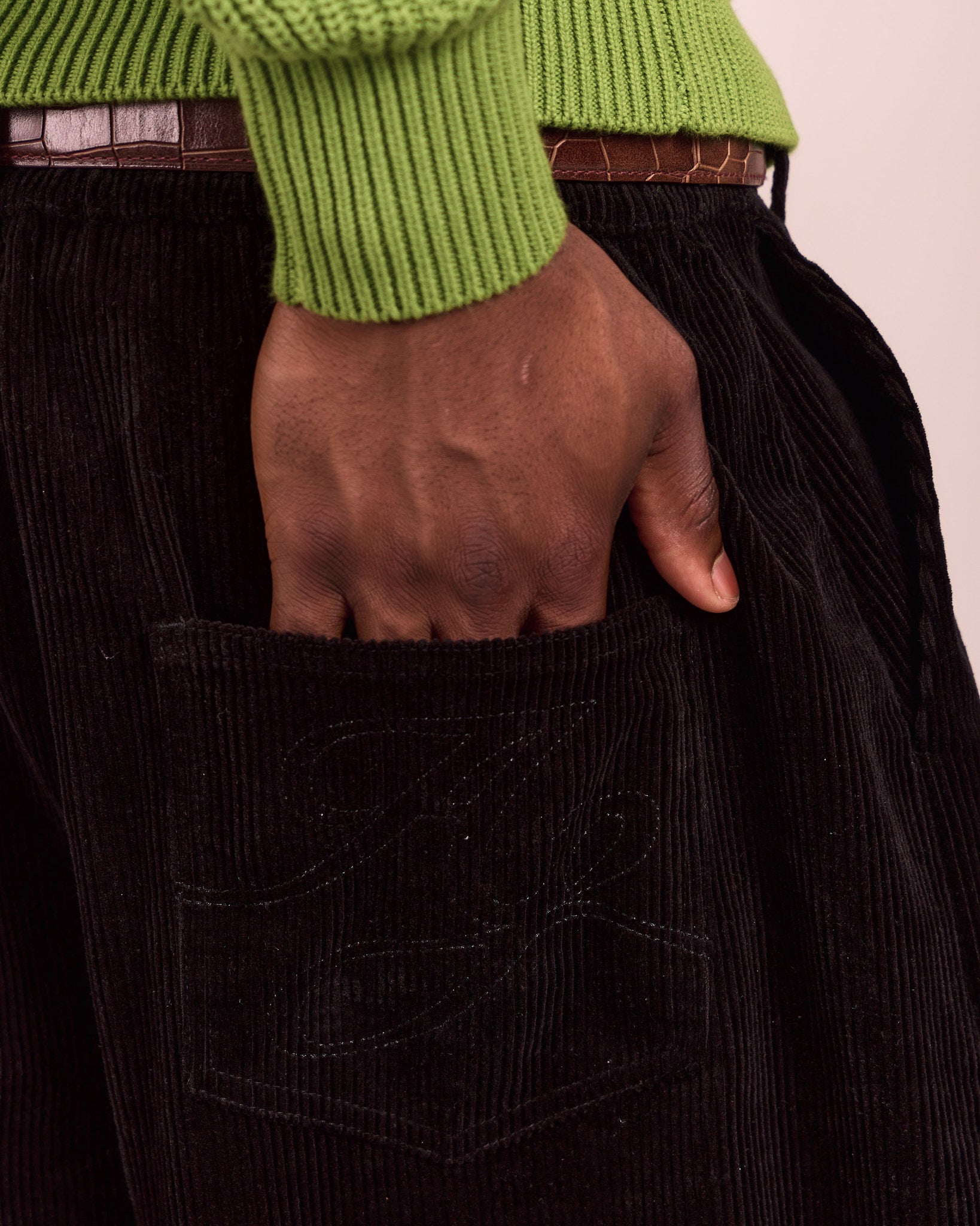Pleated Corduroy Pants - Black