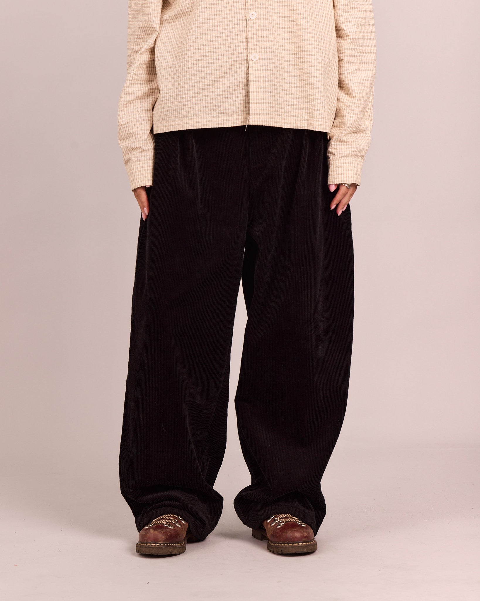 Pleated Corduroy Pants - Black