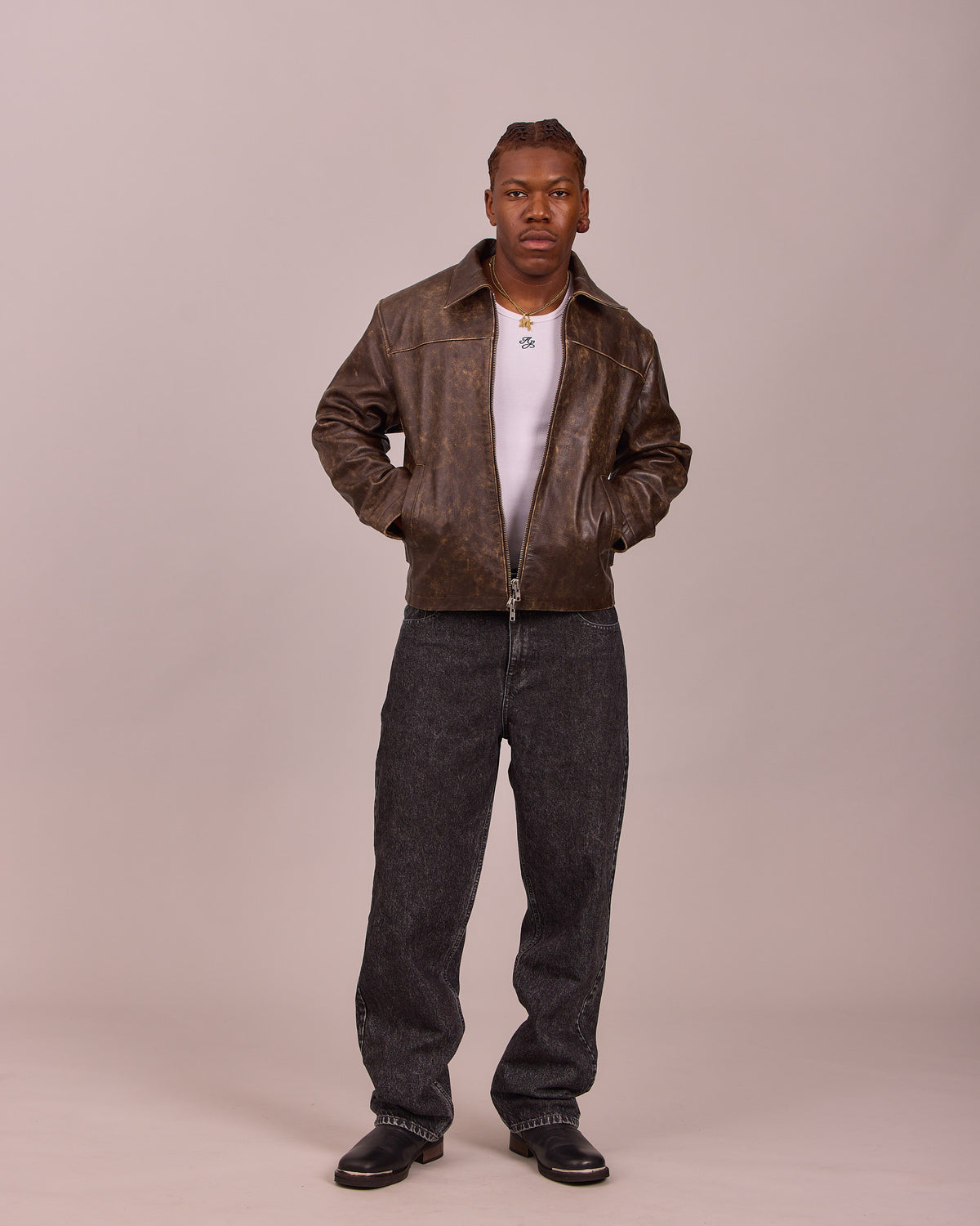 Straight Cut Jeans - Dark Grey