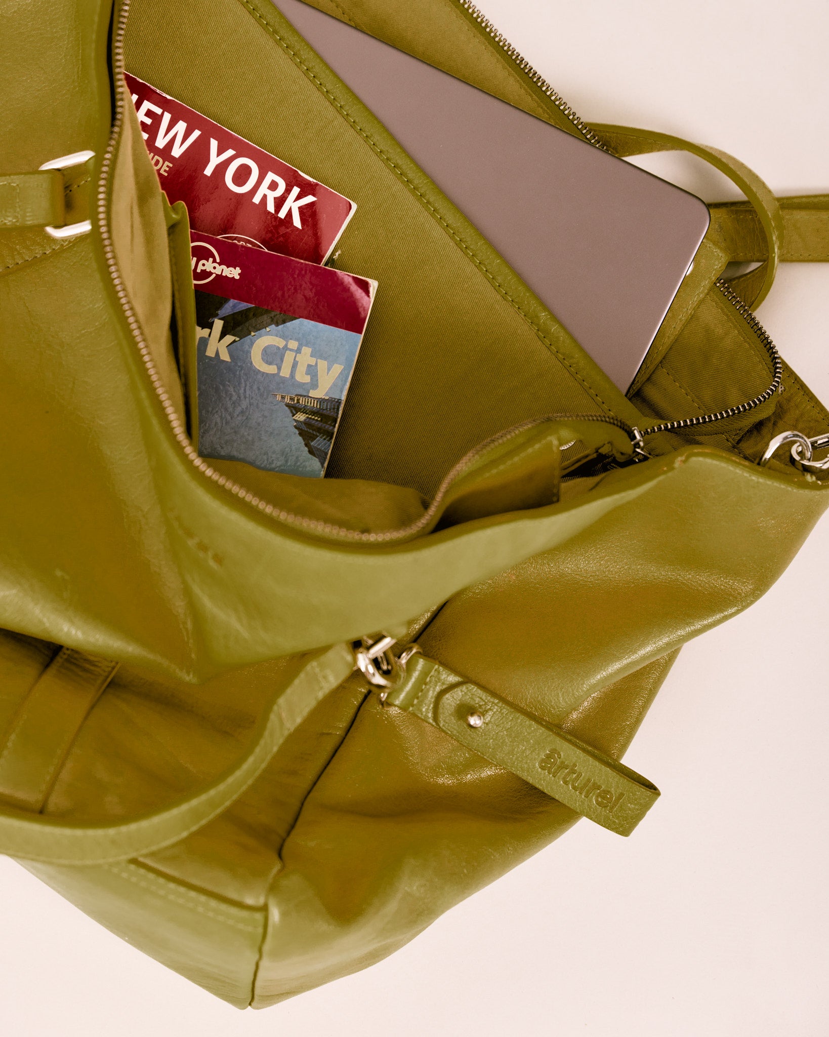 High Gloss Leather Bag - Moss Green