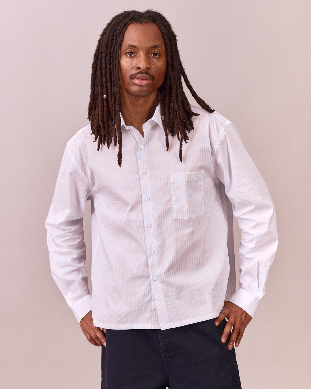 LS Striped Shirt - White w. Blue Stripe