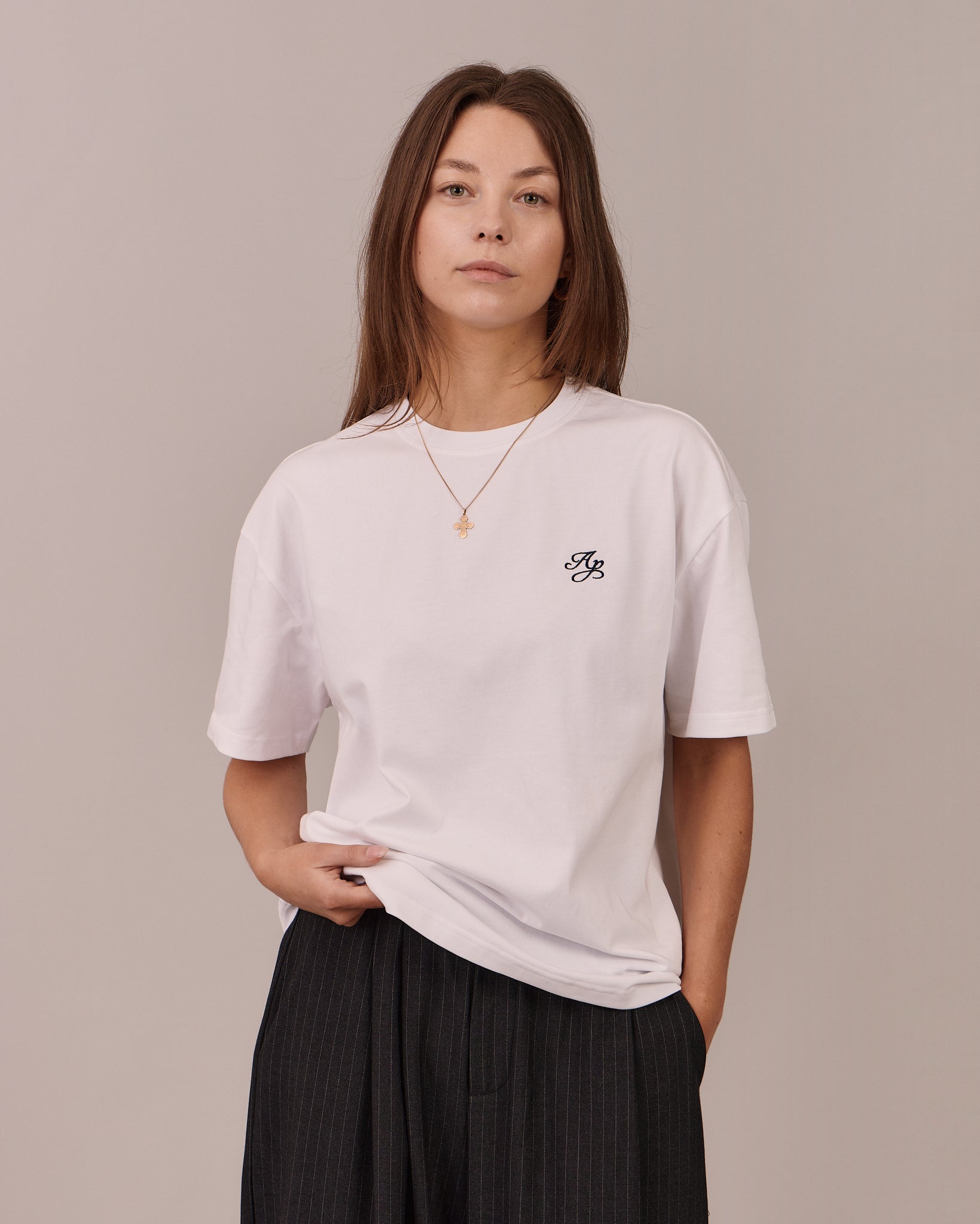 Classic SS Essential Tee - White