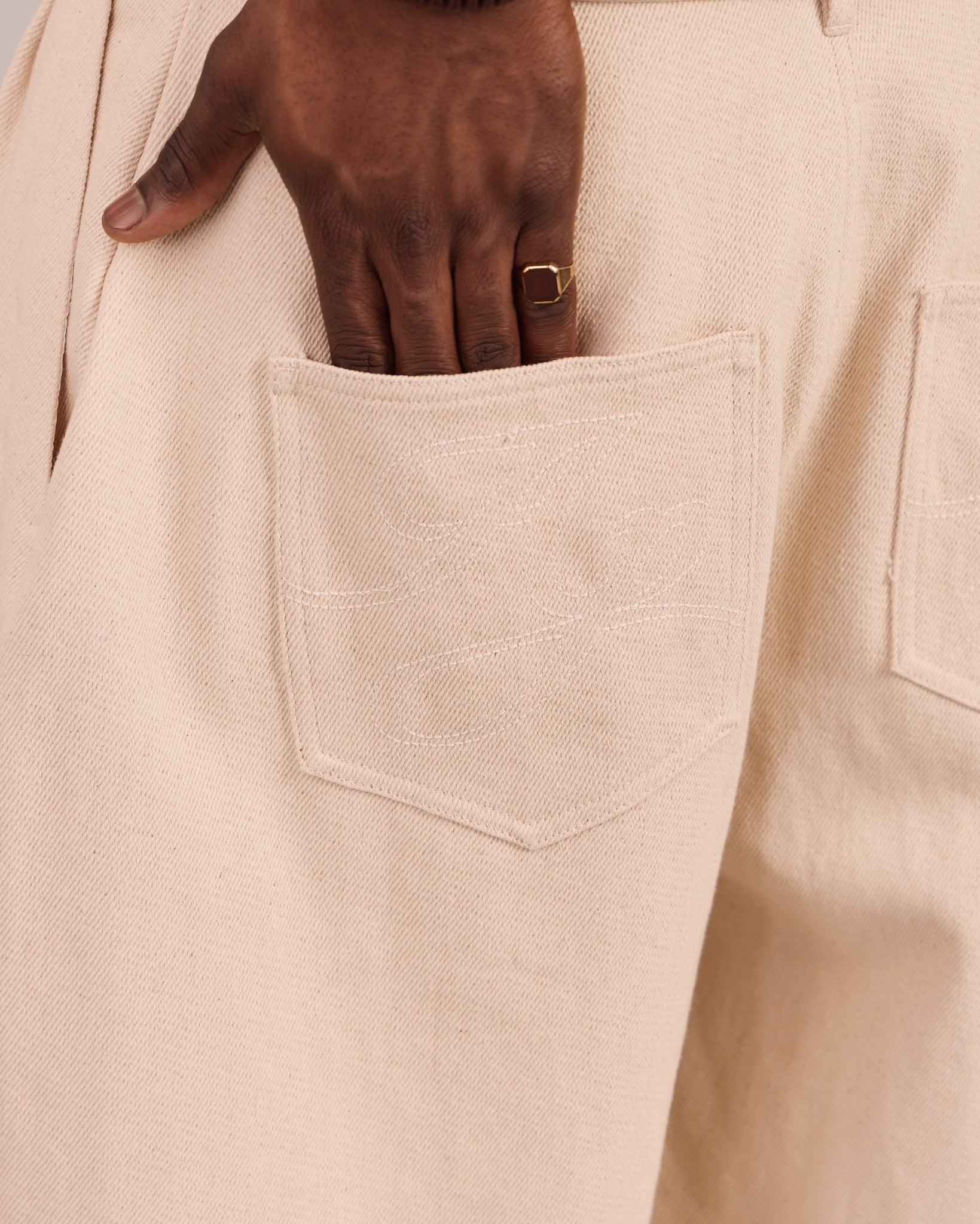 Baggy Pleated Jeans - Beige