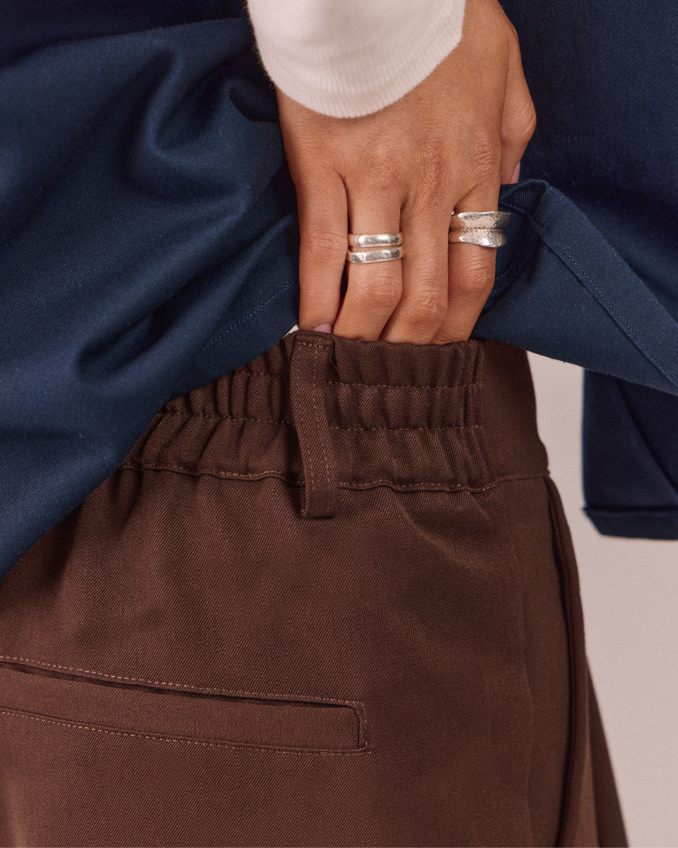 Relaxed Suit Shorts - Brown