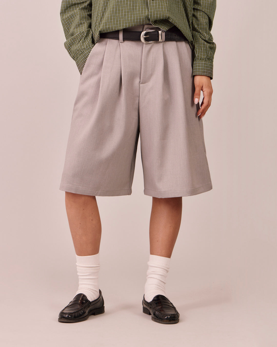Relaxed Suit Shorts - Grey