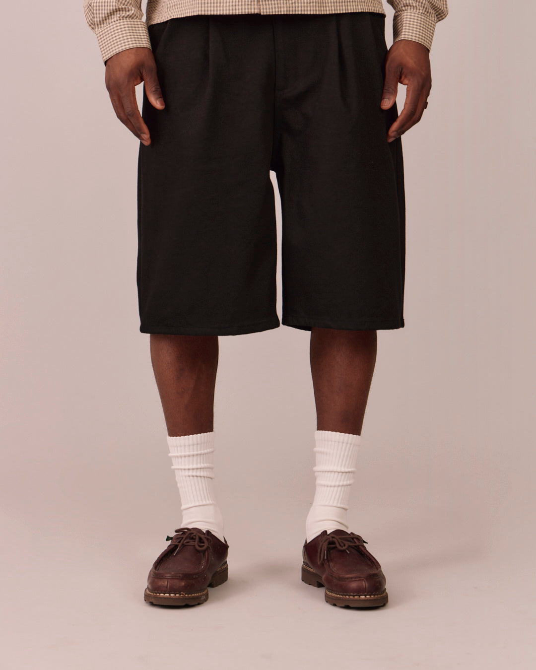 Baggy Pleated Jorts - Black