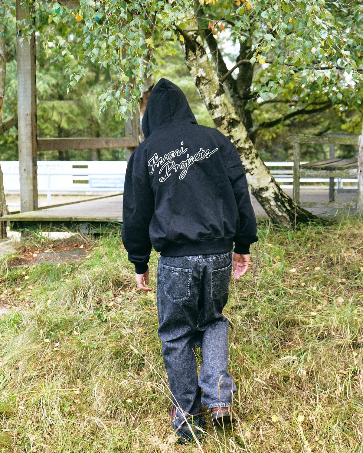 Essential Zip Hoodie - Black